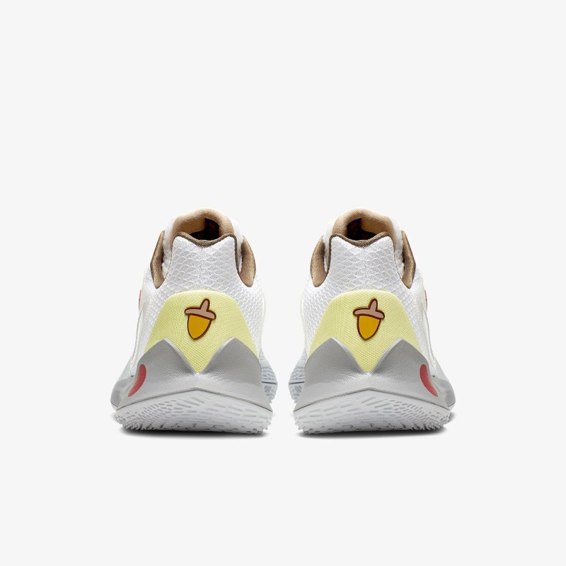 Kyrie low 2 on sale kids